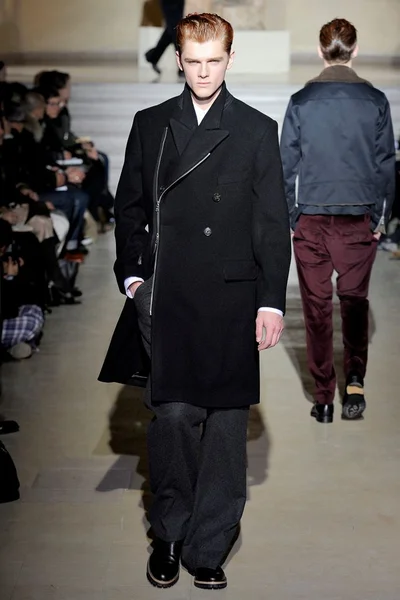 Look 7